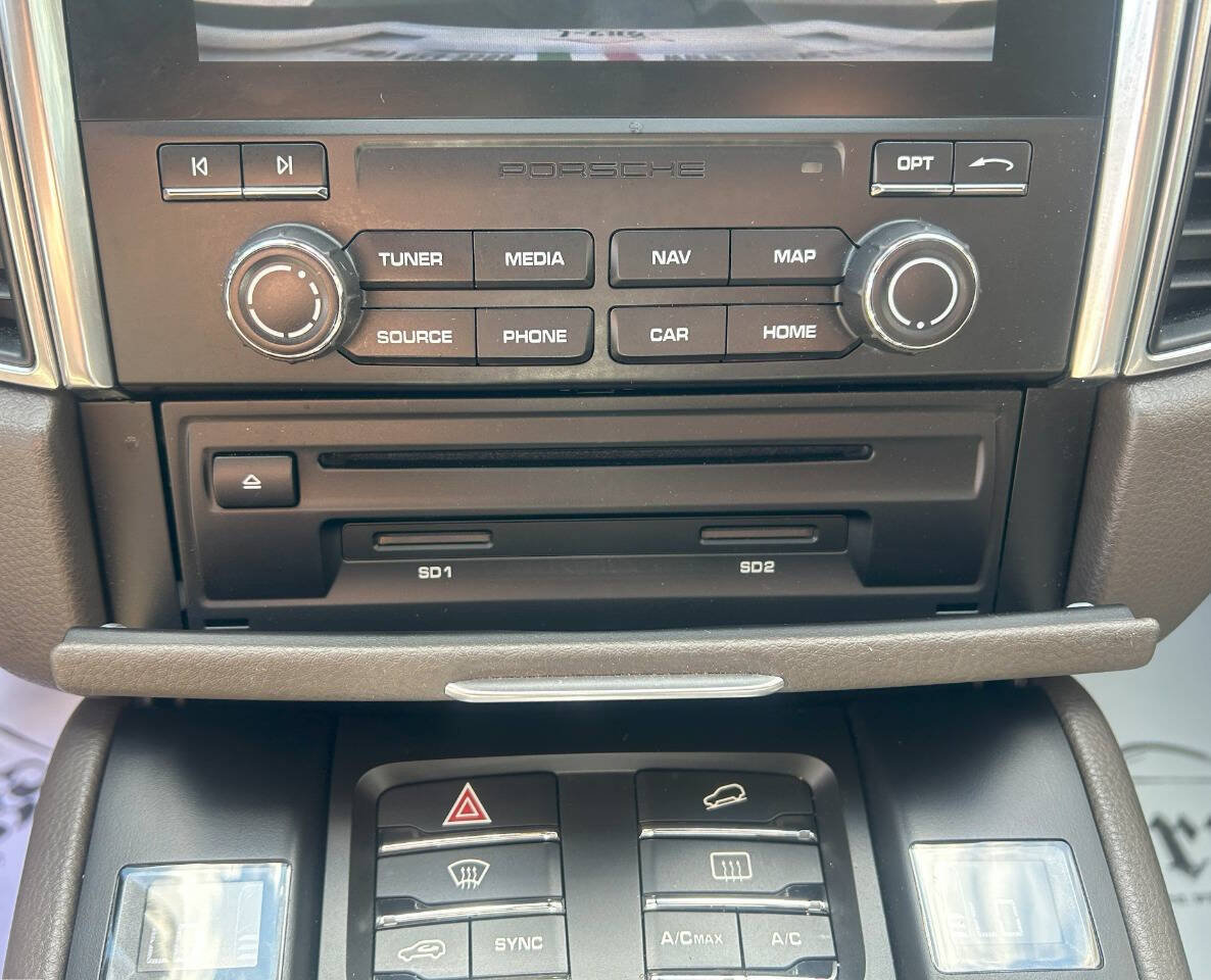 Used 2017 Porsche Macan S image 22