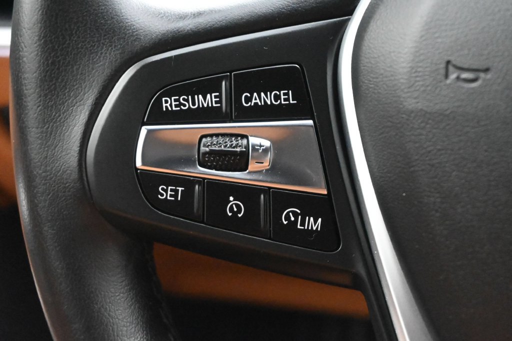 Used 2023 BMW 330i Sedan w/ Driving Assistance Package RWD image 6