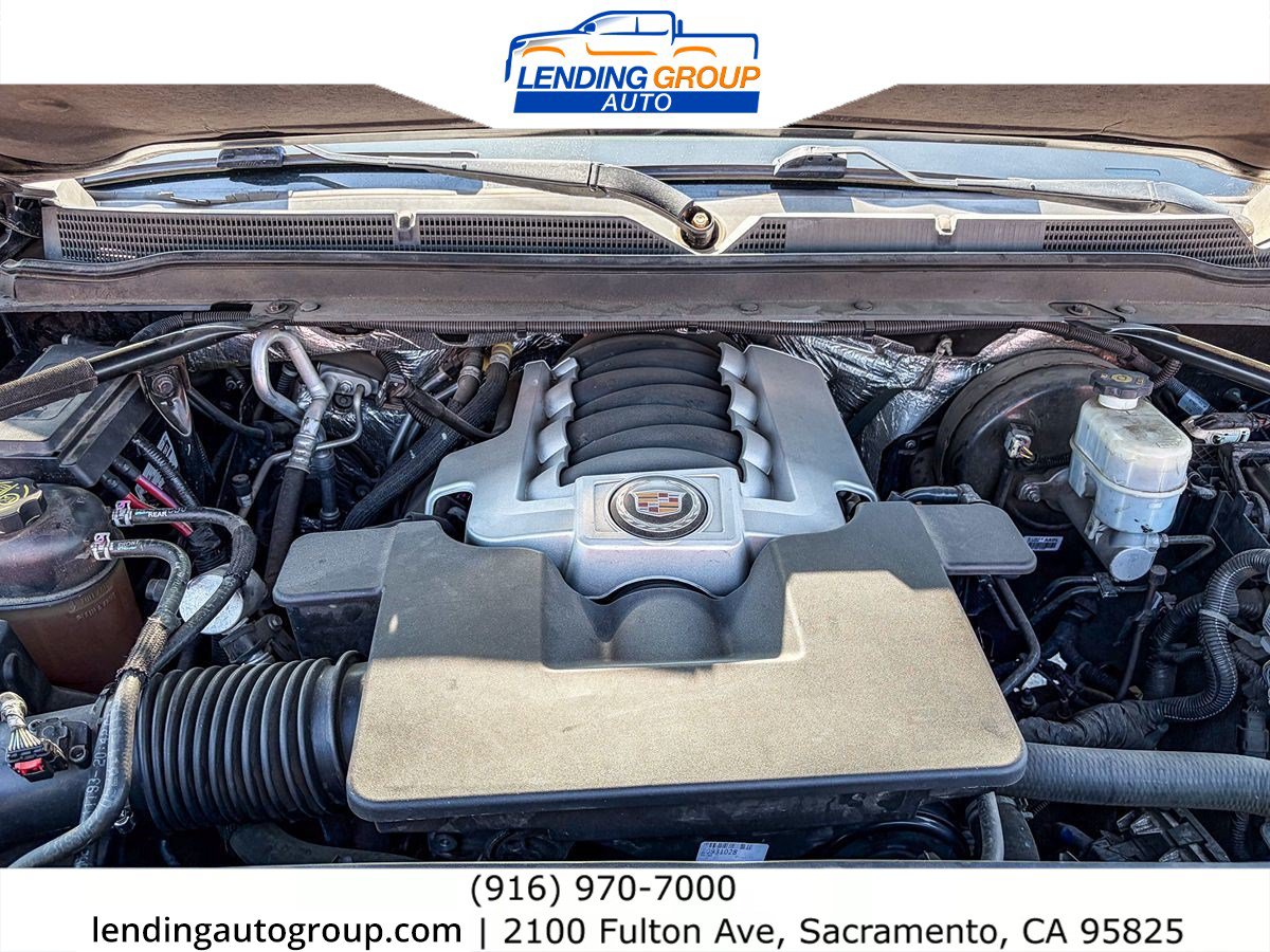 Used 2015 Cadillac Escalade Luxury AWD/4WD image 26