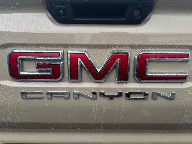 Used 2024 GMC Canyon AT4 AWD/4WD image 27