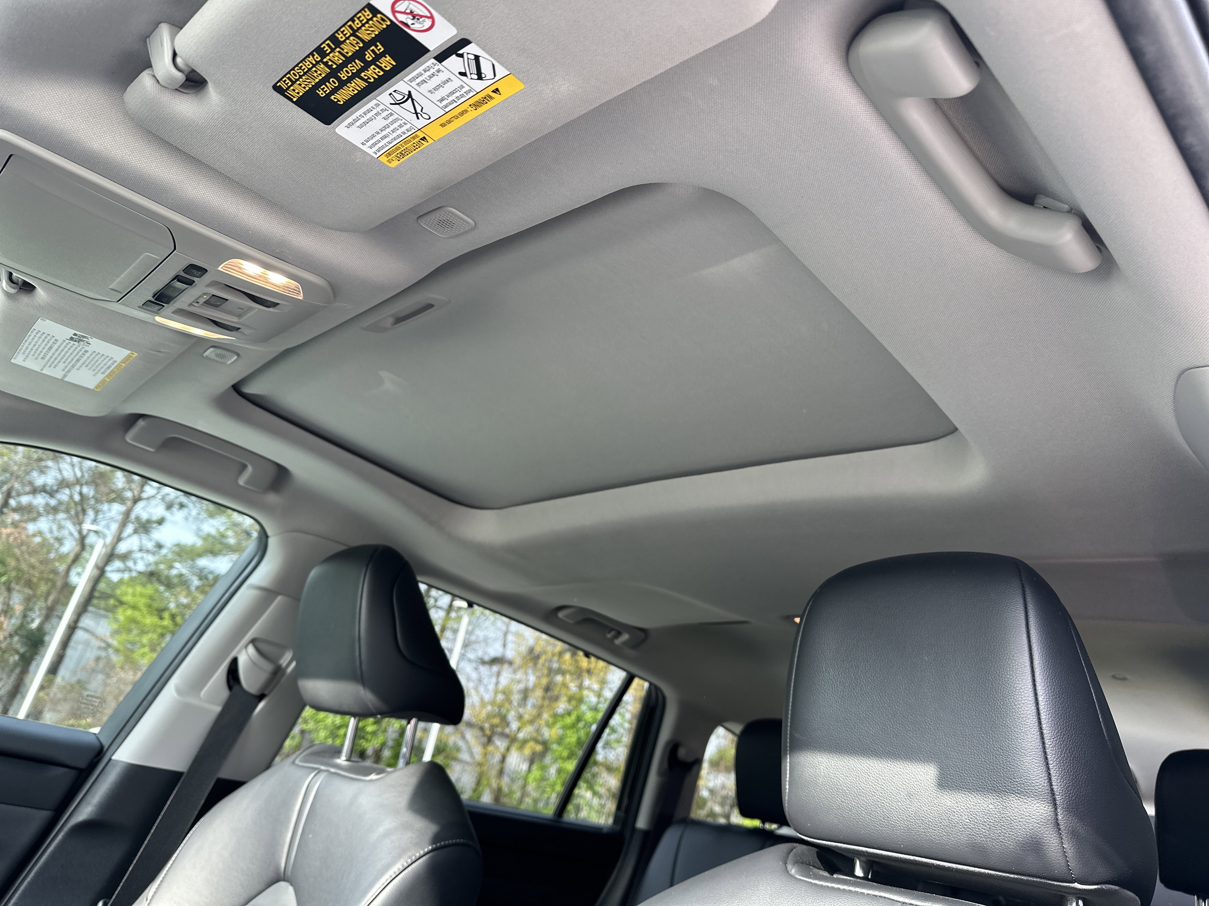 Used 2024 Toyota Highlander XLE image 28