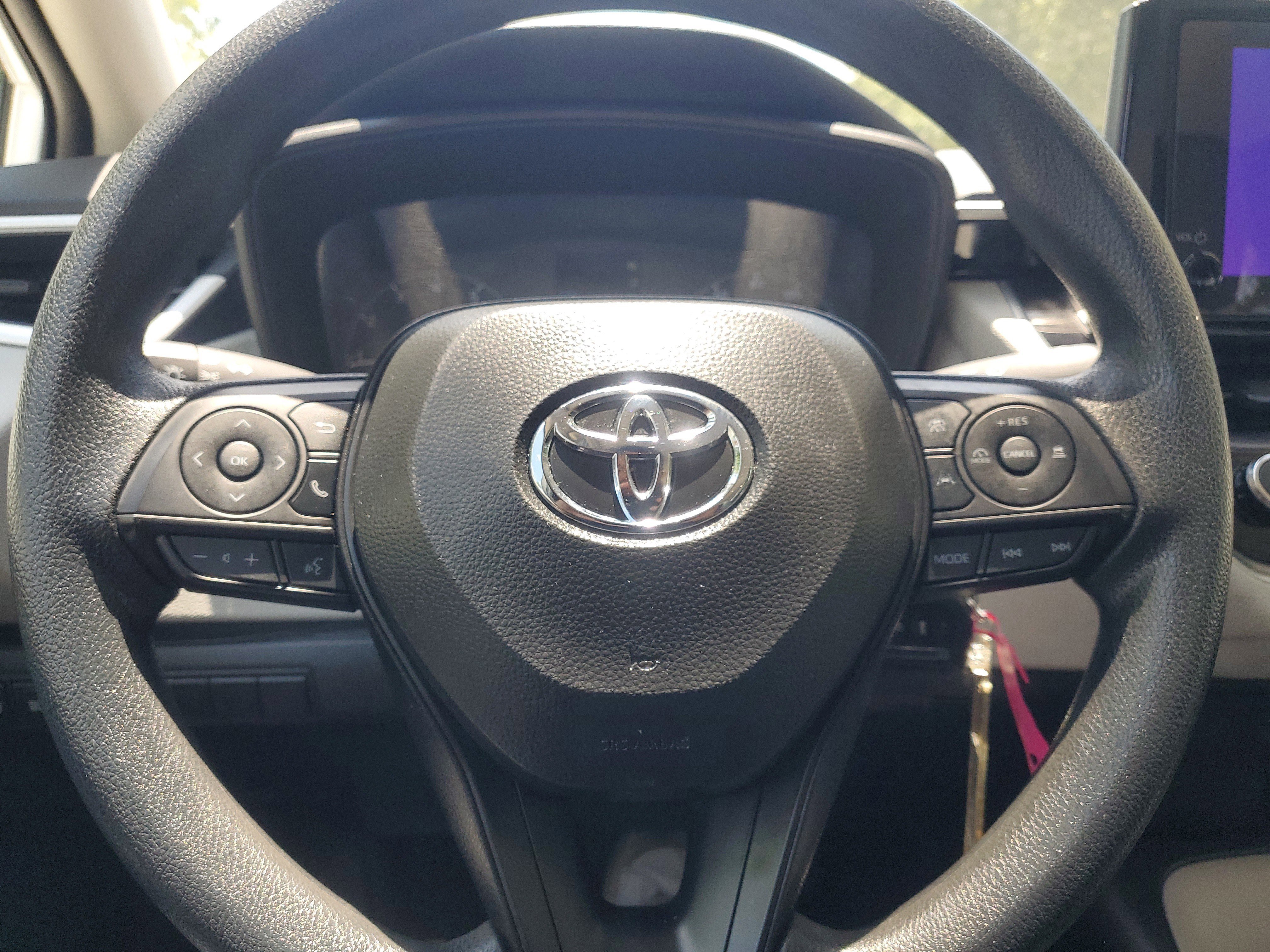 Certified 2025 Toyota Corolla LE FWD image 19