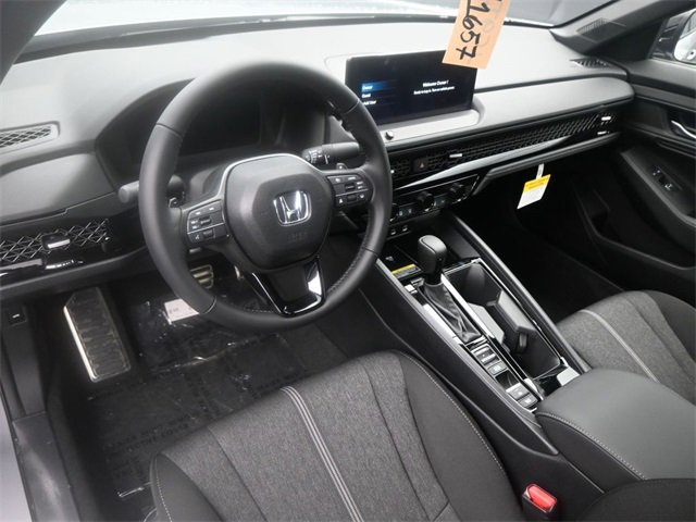 Certified 2025 Honda Accord Sport image 19