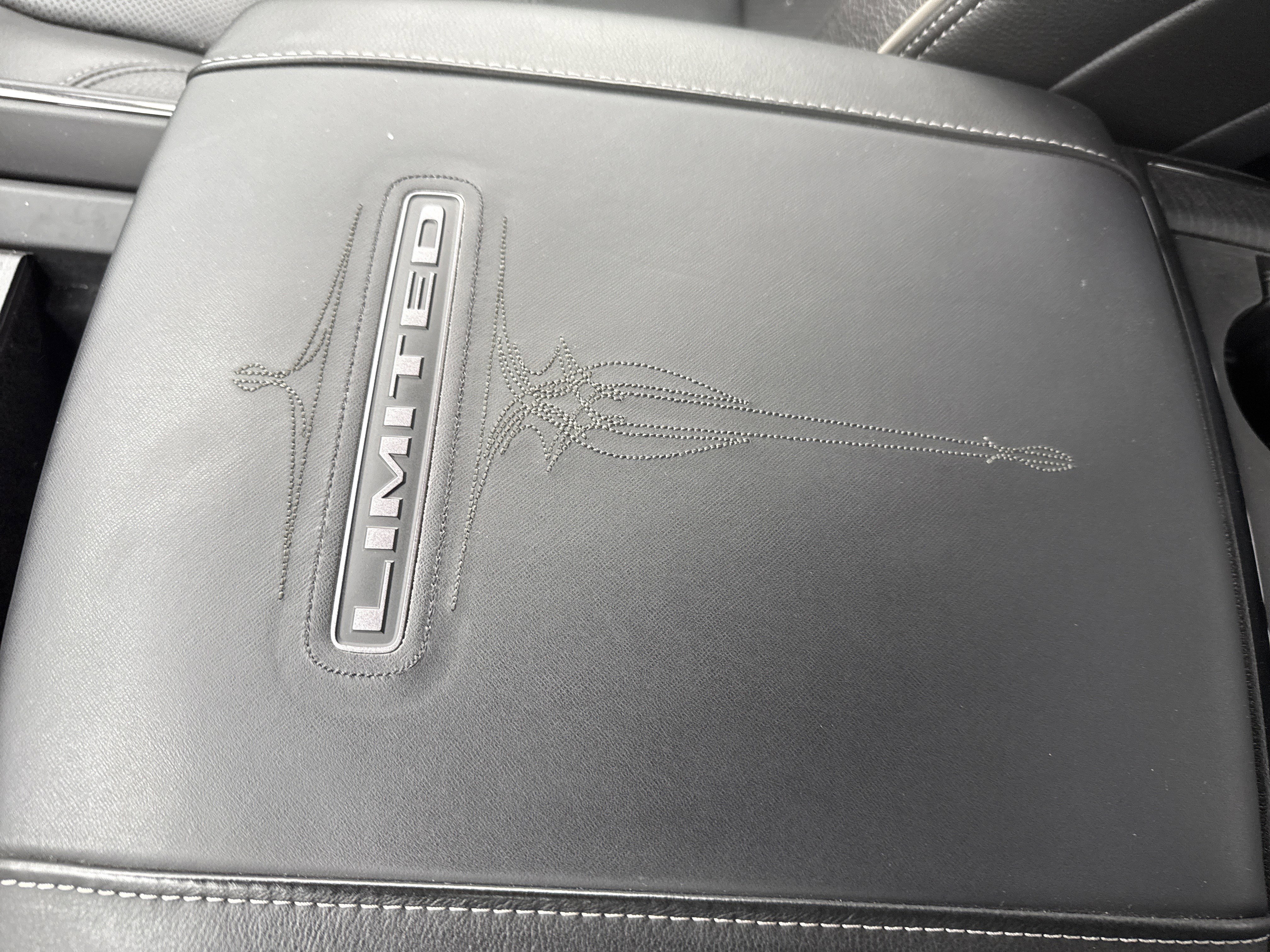 Used 2023 RAM 2500 Limited image 30