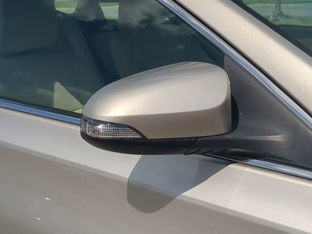 Used 2018 Toyota Avalon XLE Premium FWD image 12