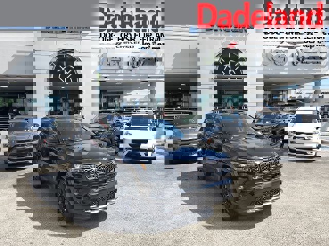 New 2026 Jeep Compass Latitude