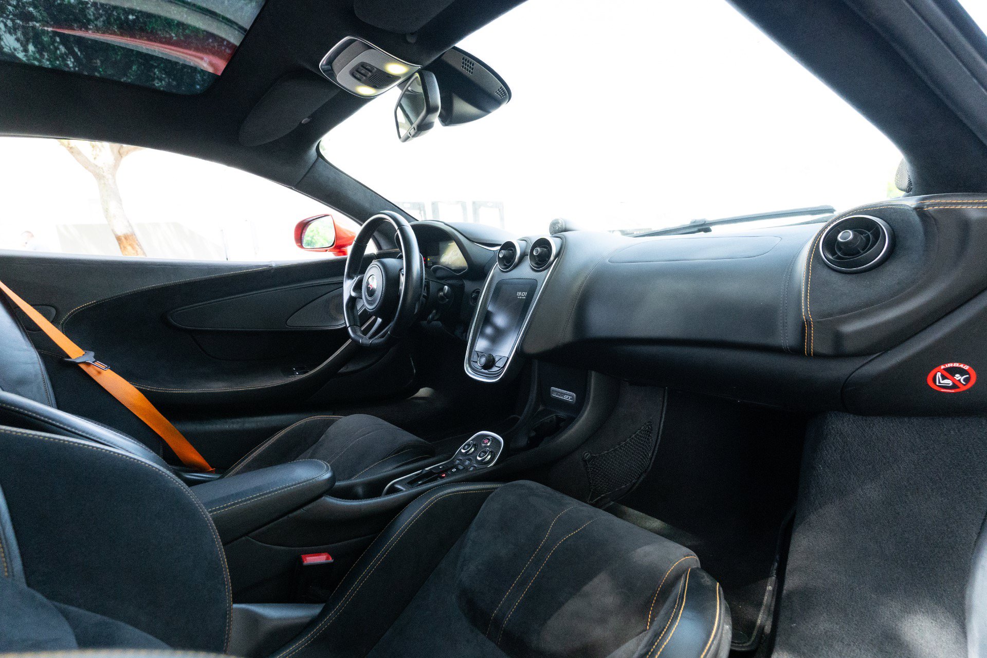 Used 2018 McLaren 570S RWD image 50