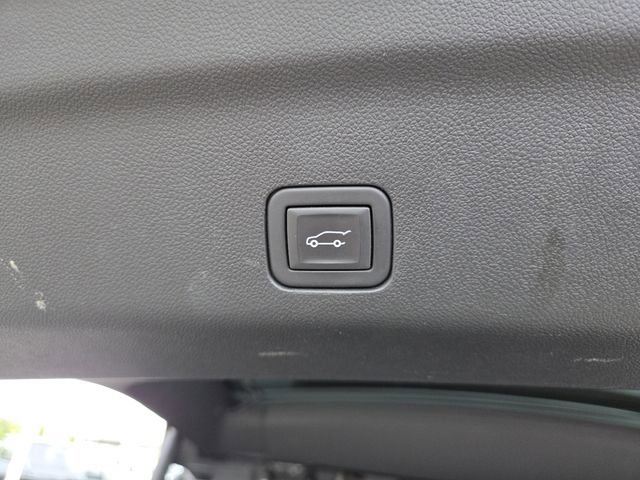 Used 2024 GMC Yukon Denali image 19