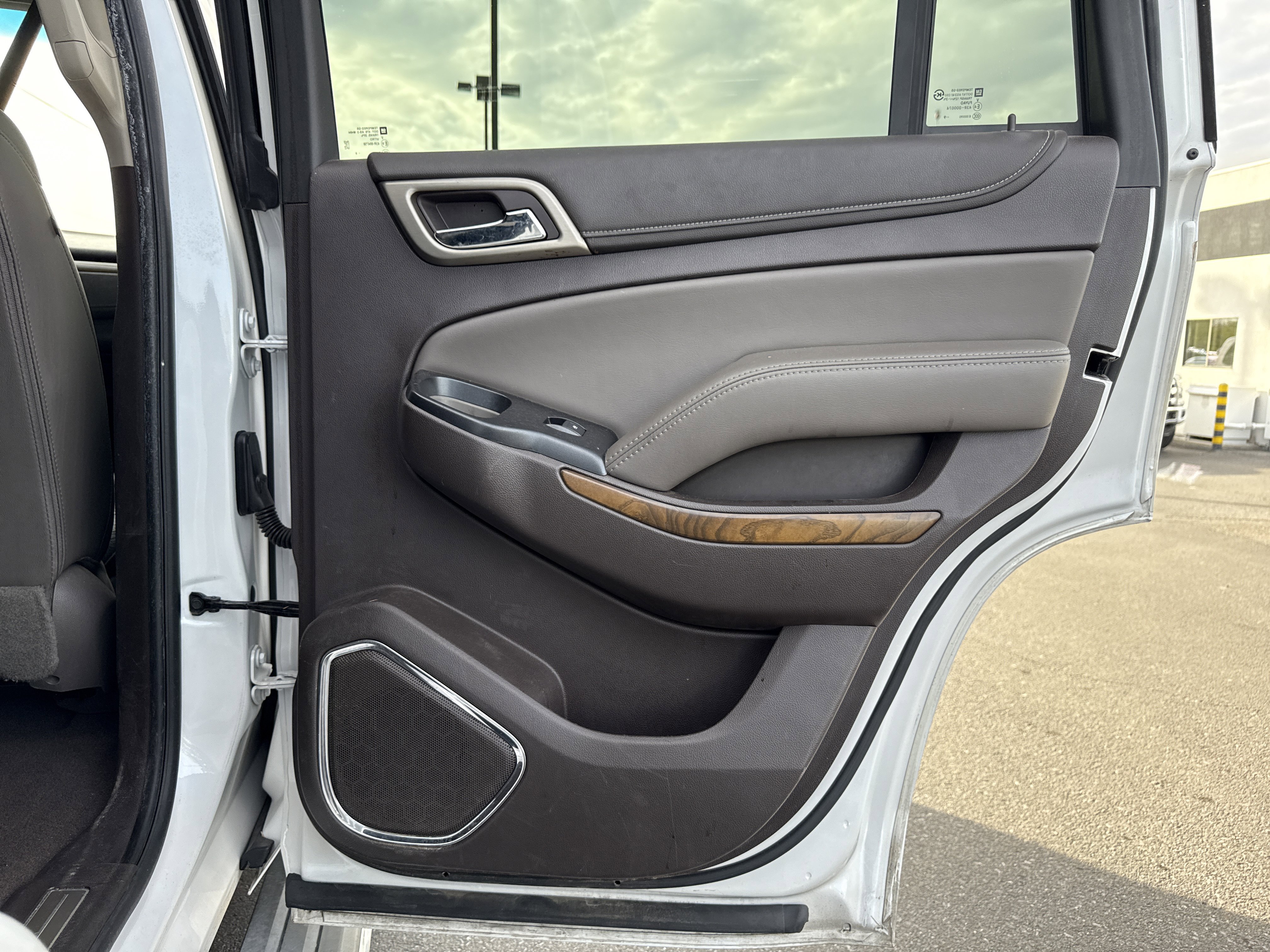 Used 2020 GMC Yukon Denali w/ Denali Ultimate Package image 33