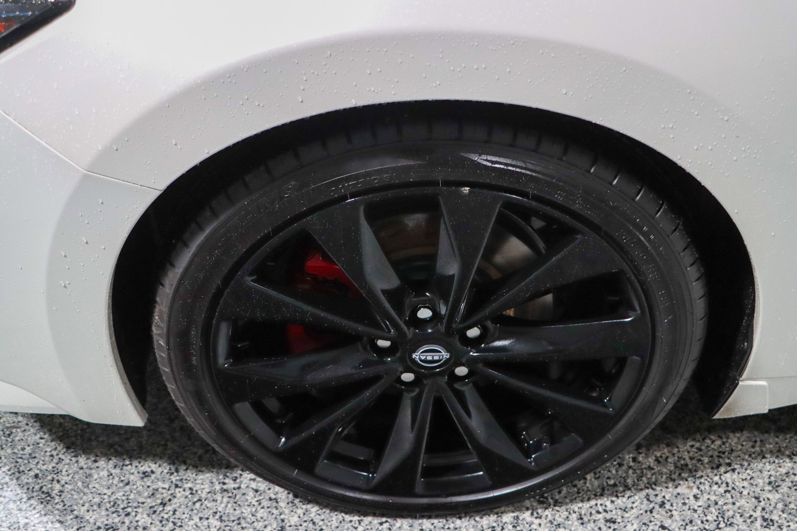 Used 2023 Nissan Maxima SR w/ Sport Mat Group FWD image 11