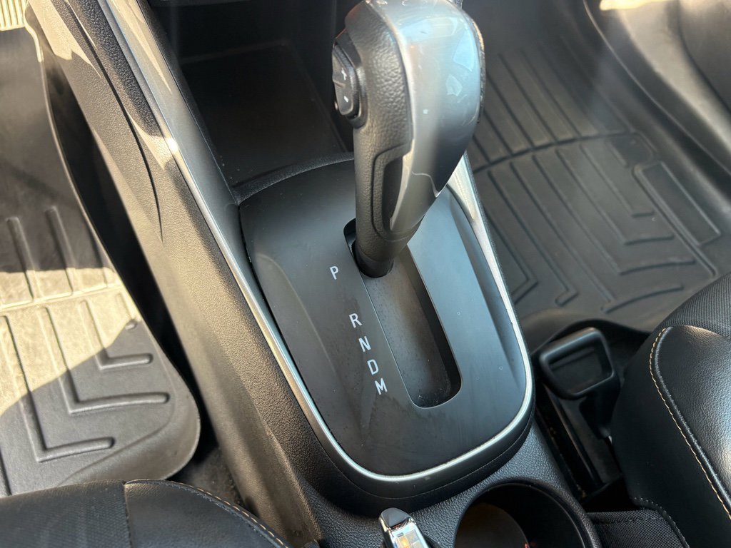 Used 2020 Chevrolet Trax LT w/ LT Convenience Package image 20