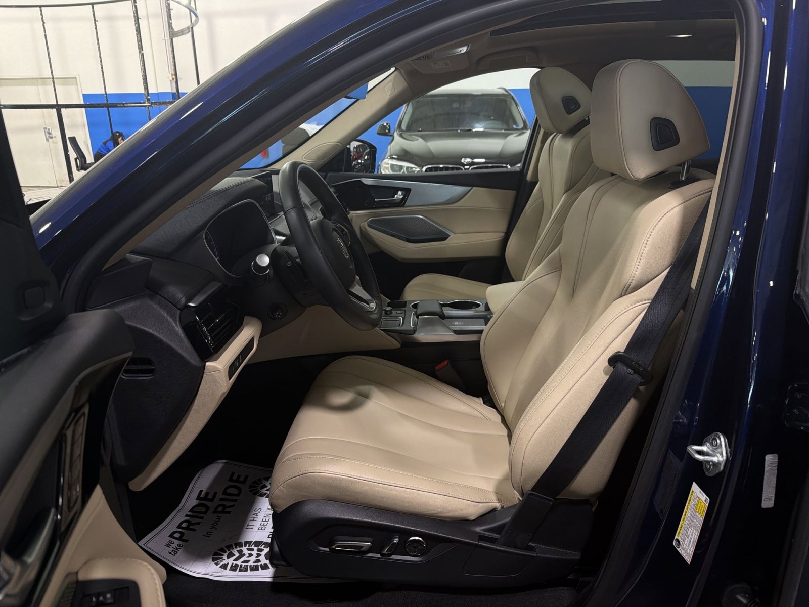 Used 2023 Acura MDX SH-AWD image 17