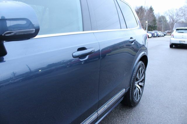 Used 2025 Volvo XC90 B5 Core image 41