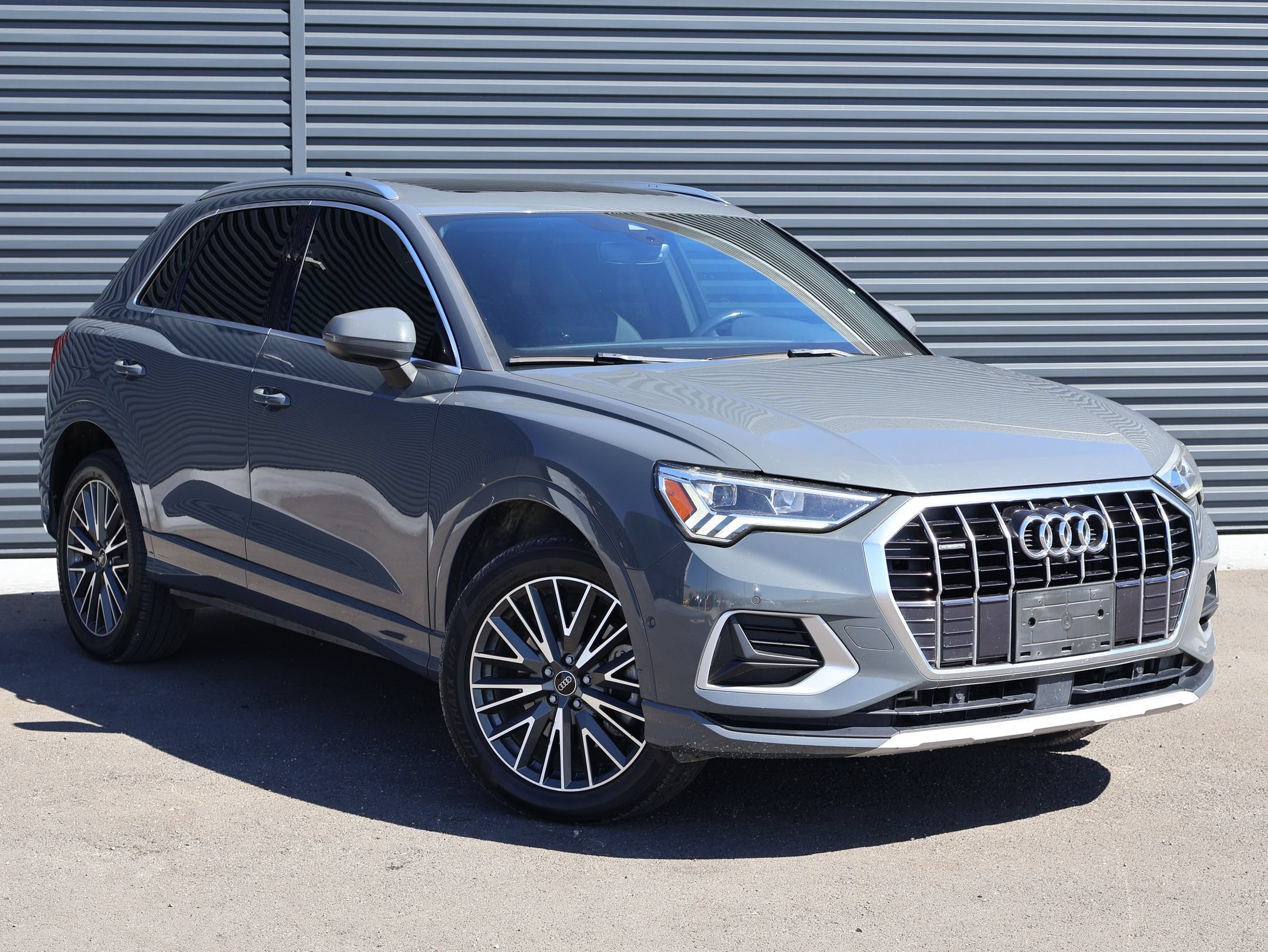 Used 2021 Audi Q3 2.0T Premium Plus w/ Premium Plus Package AWD/4WD image 7