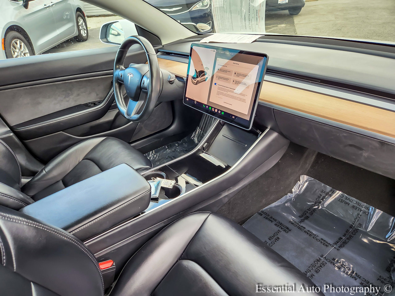 Used 2018 Tesla Model 3 Long Range RWD image 31