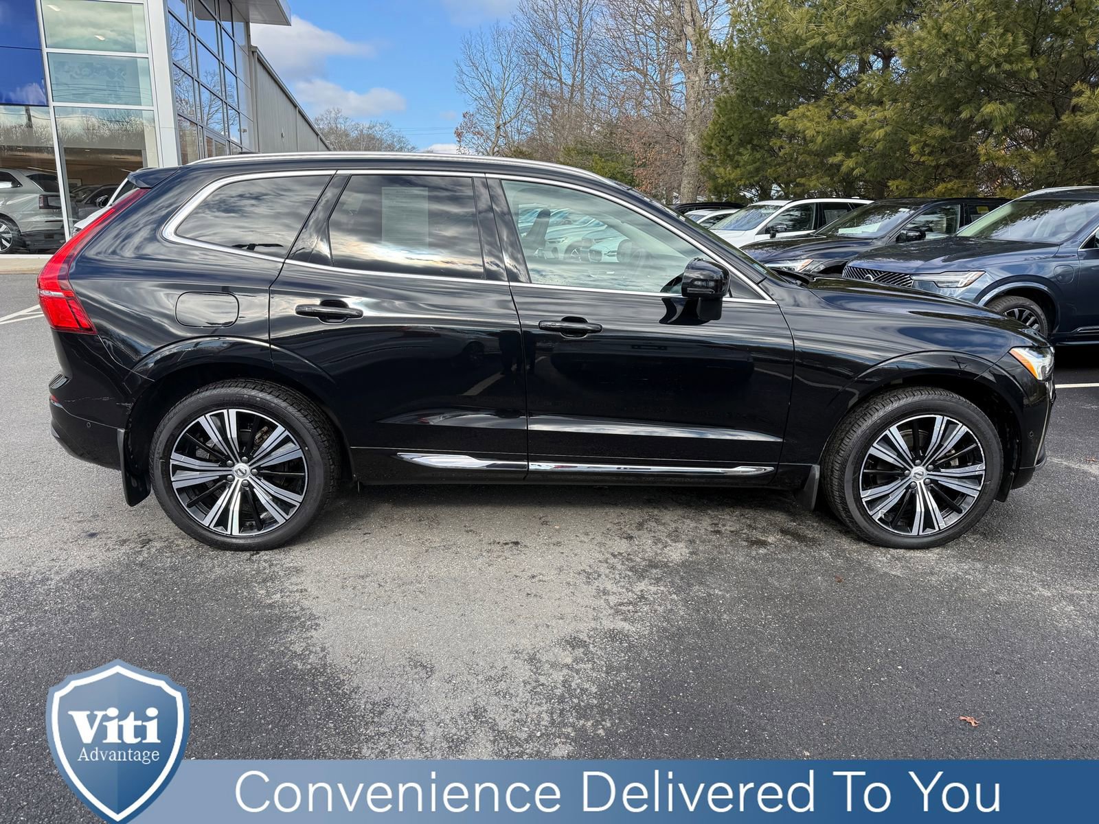 Used 2023 Volvo XC60 B5 Plus w/ Climate Package image 9