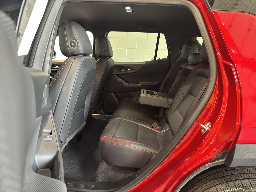 Used 2025 Chevrolet Equinox RS w/ Safety and Technology Package FWD image 10