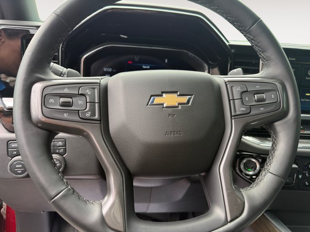 Used 2025 Chevrolet Silverado 1500 High Country w/ High Country Premium Package AWD/4WD image 12