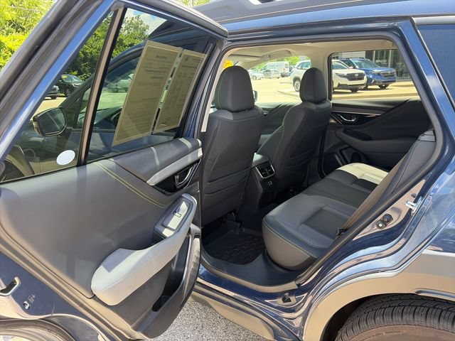 Certified 2024 Subaru Outback Onyx Edition AWD/4WD image 13