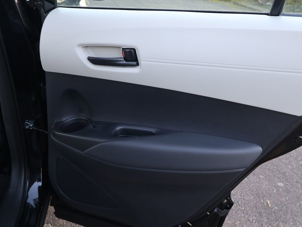 New 2026 Toyota Corolla Cross L image 27