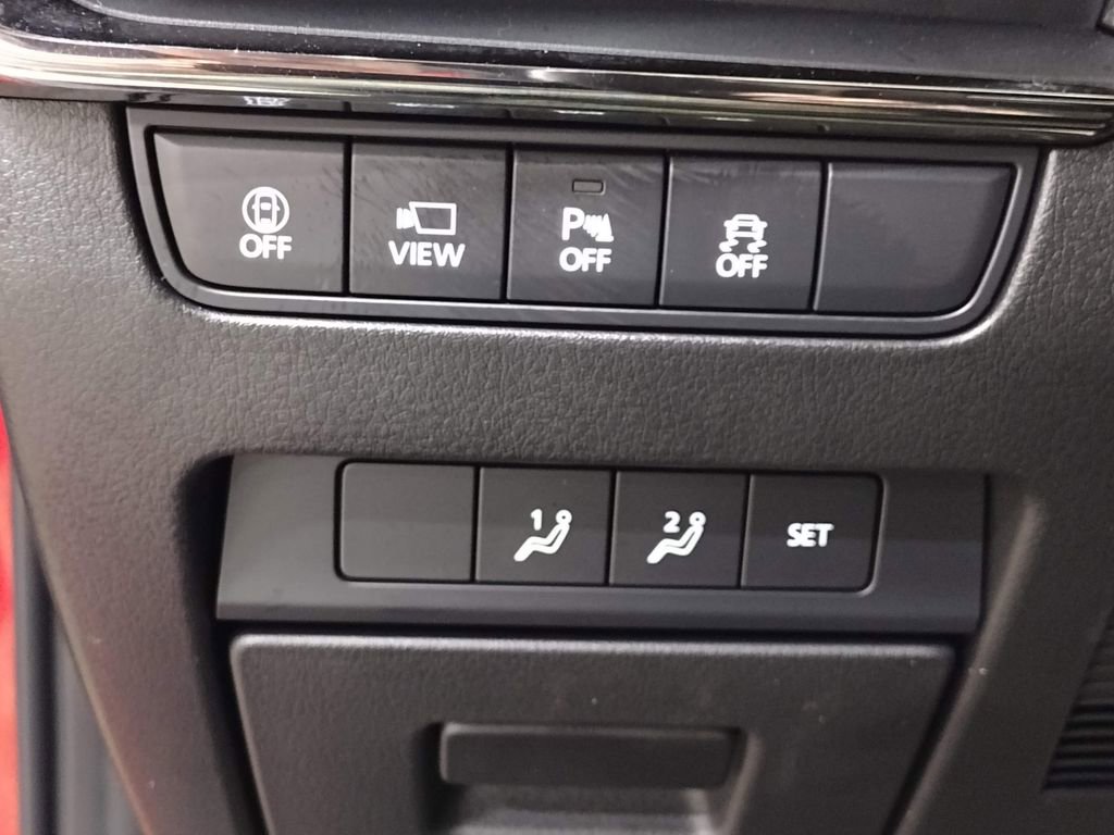 Used 2021 MAZDA MAZDA3 Hatchback w/Premium Plus Pkg image 26