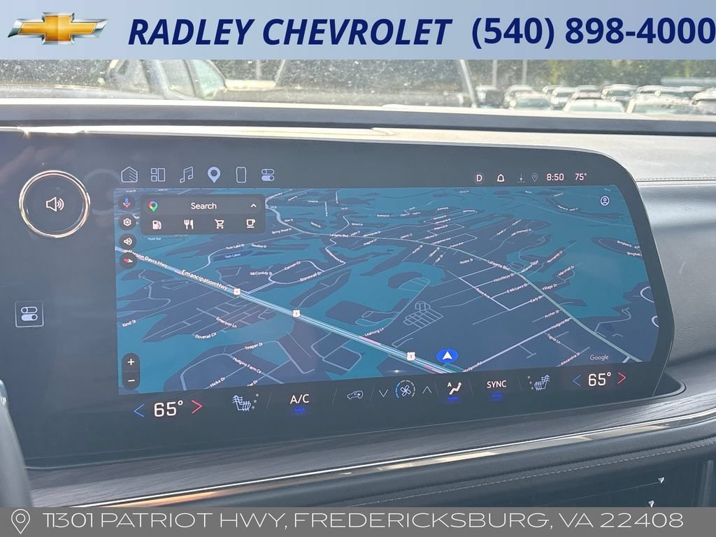 Certified 2025 Chevrolet Suburban LT AWD/4WD image 9
