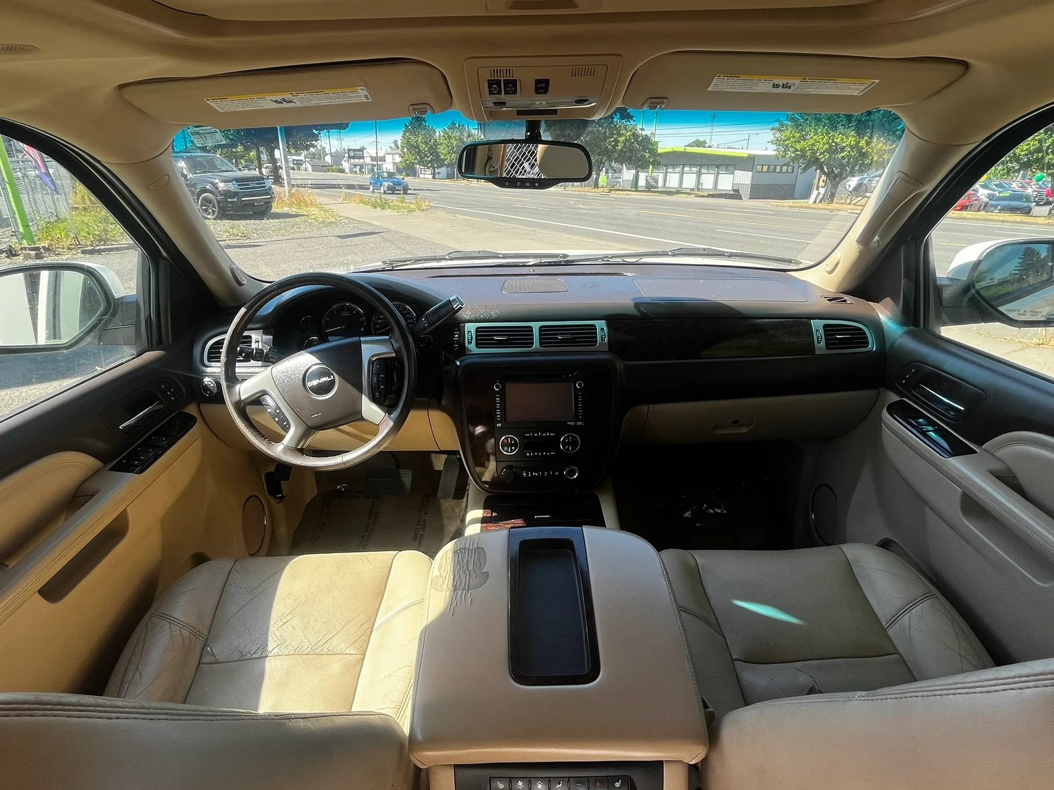 Used 2012 GMC Yukon XL Denali AWD/4WD image 12