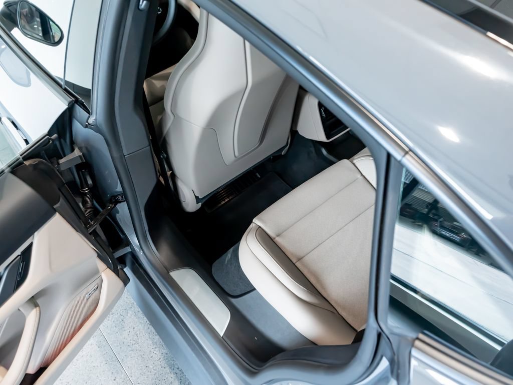 Certified 2026 Porsche Taycan AWD/4WD image 21