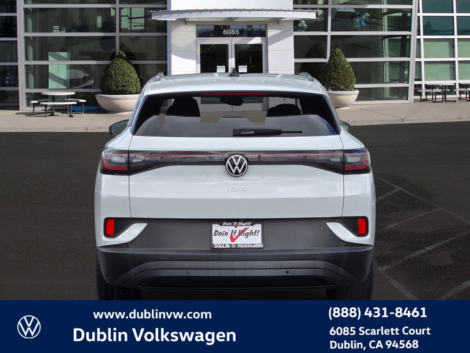 Used 2023 Volkswagen ID.4 Pro image 5