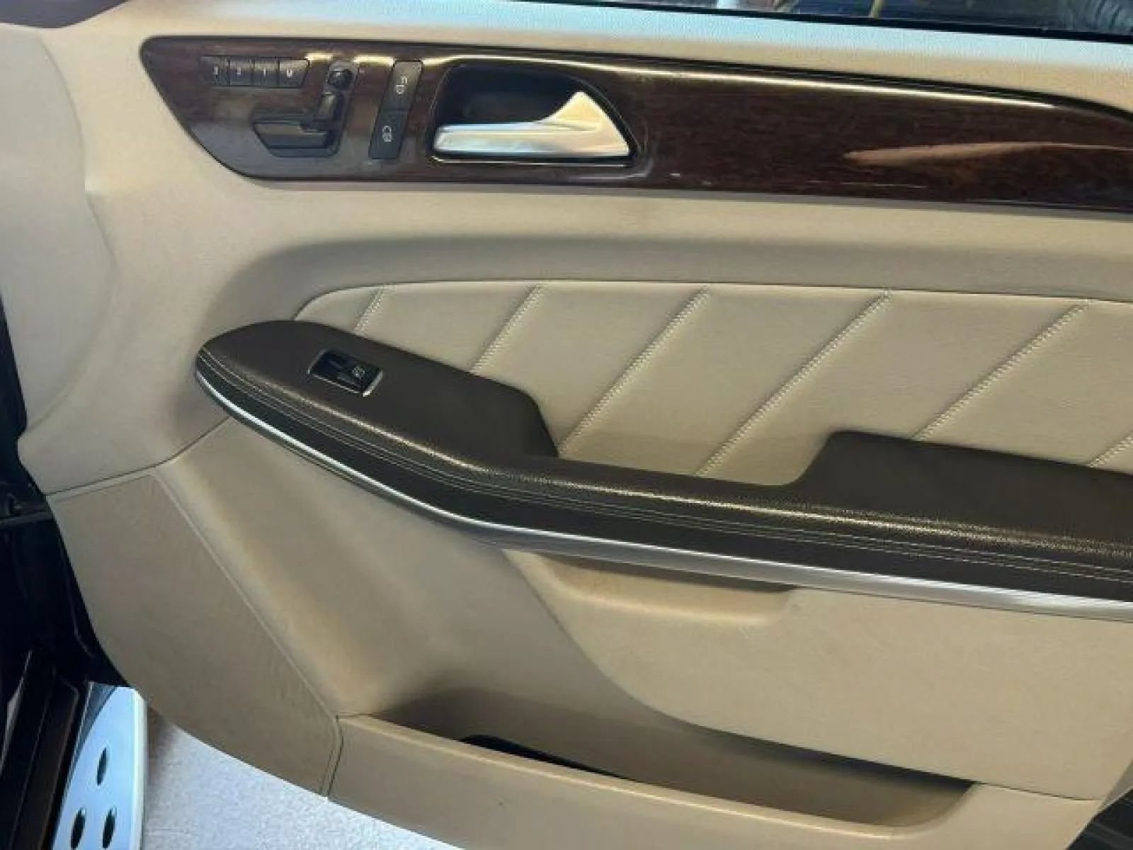 Used 2013 Mercedes-Benz GL 320 BlueTEC 4MATIC image 21