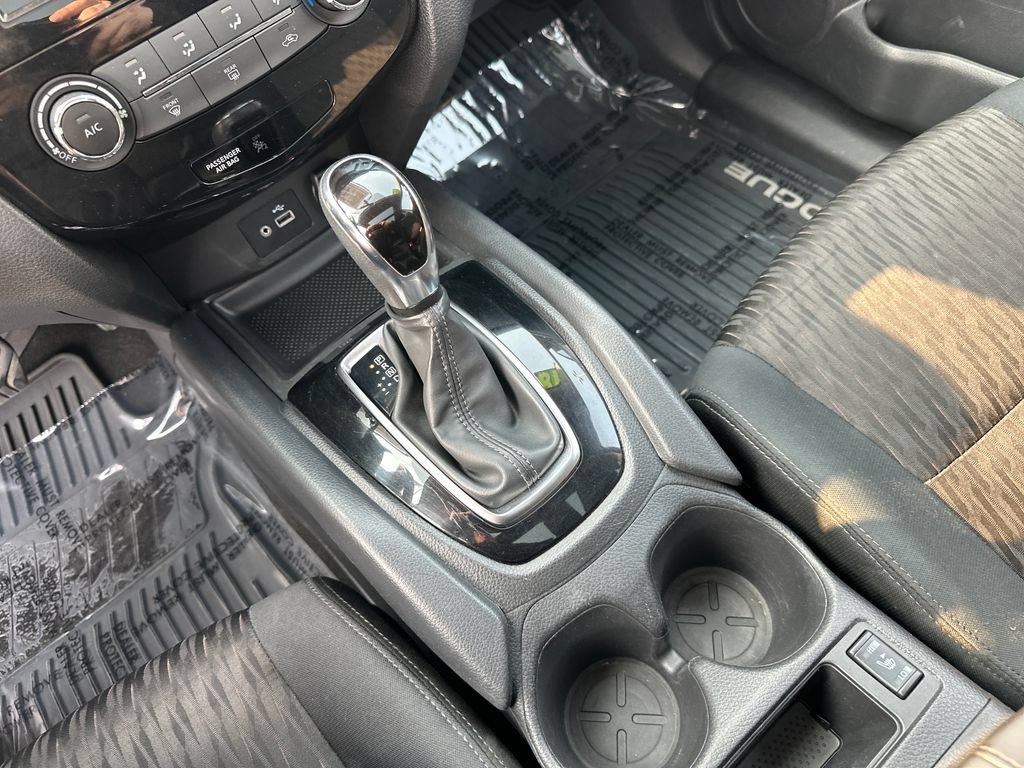 Used 2018 Nissan Rogue SV AWD/4WD image 23