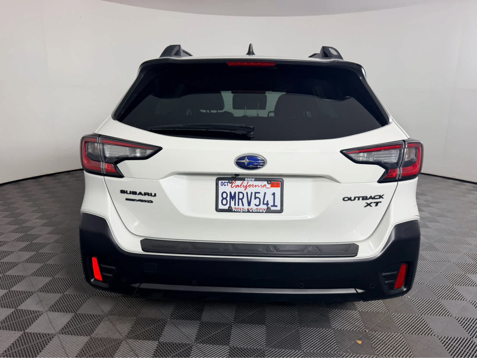 Used 2020 Subaru Outback Onyx Edition XT AWD/4WD image 4