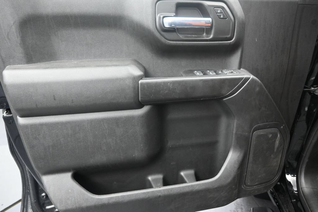 Used 2023 Chevrolet Silverado 1500 Custom RWD image 11