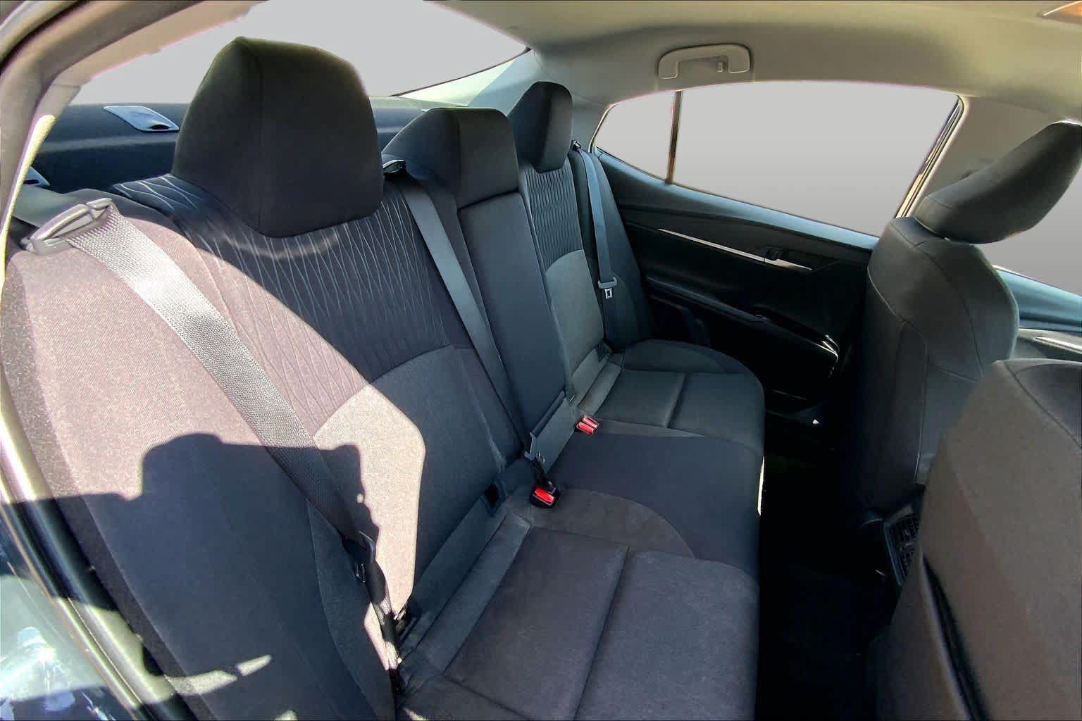 Used 2025 Toyota Camry LE FWD image 20