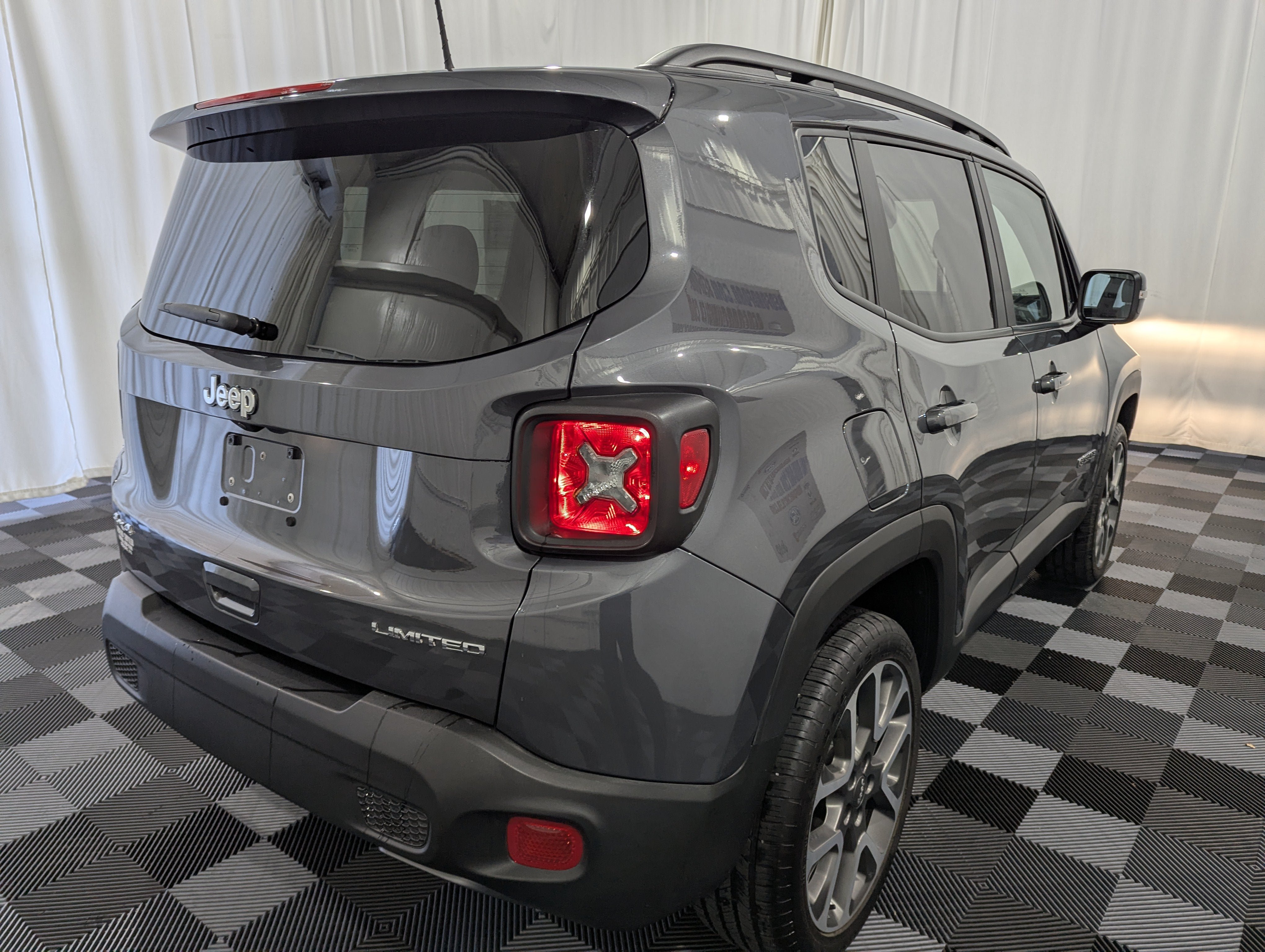 Used 2022 Jeep Renegade Limited w/ Sun, Sound & Wheels Group AWD/4WD image 7