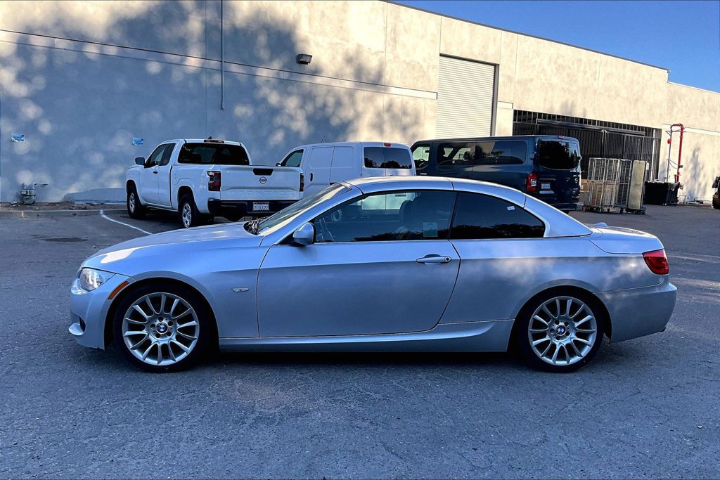 Used 2013 BMW 328i Convertible RWD image 8