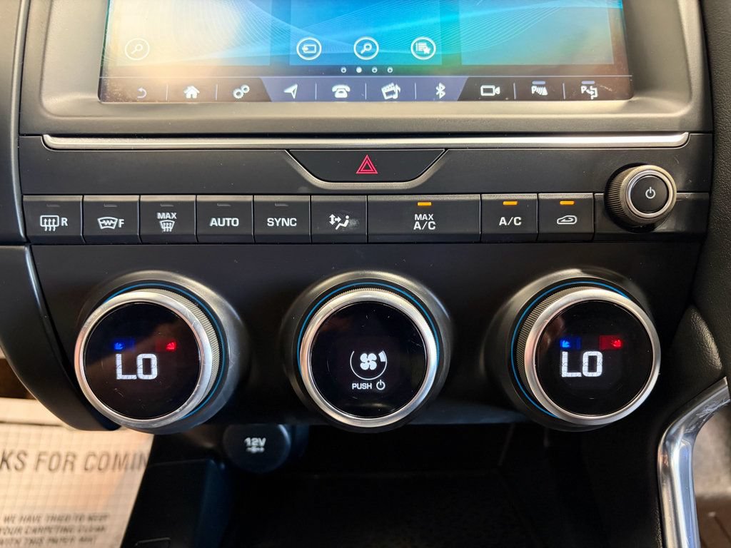 Used 2019 Jaguar E-PACE R-Dynamic SE AWD/4WD image 19
