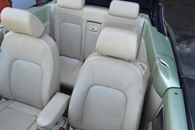 Used 2008 Volkswagen Beetle S image 17