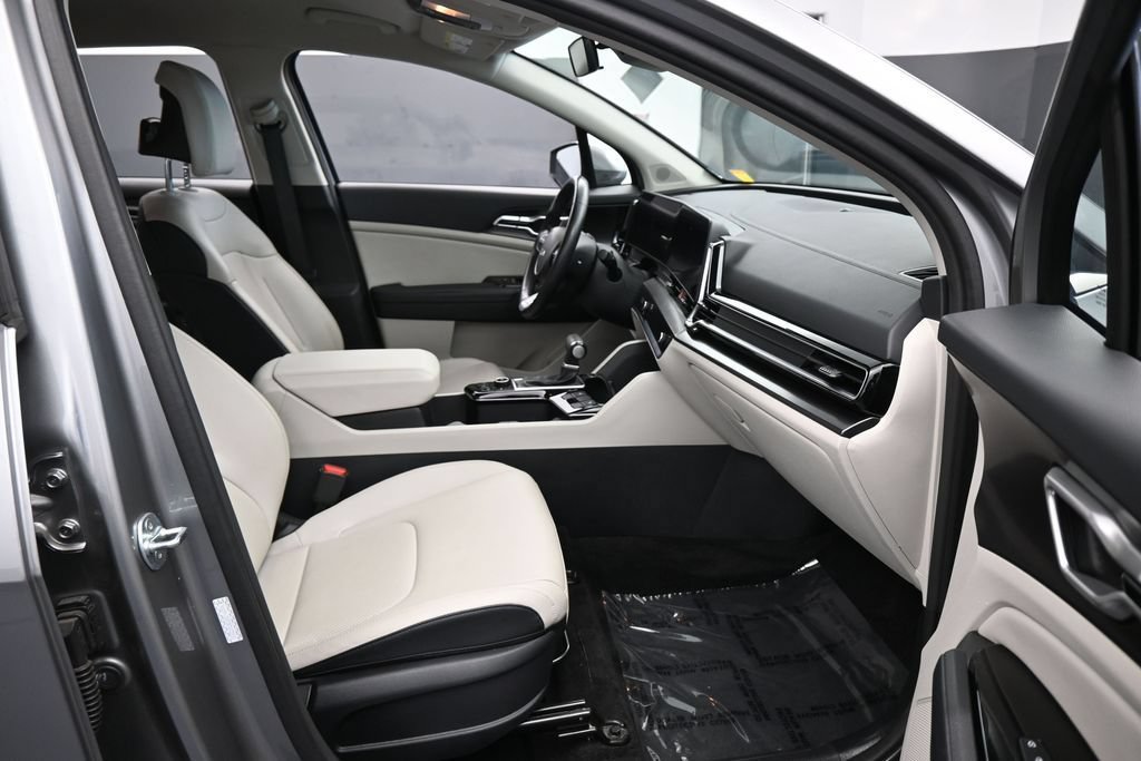 Used 2024 Kia Sportage EX FWD image 41