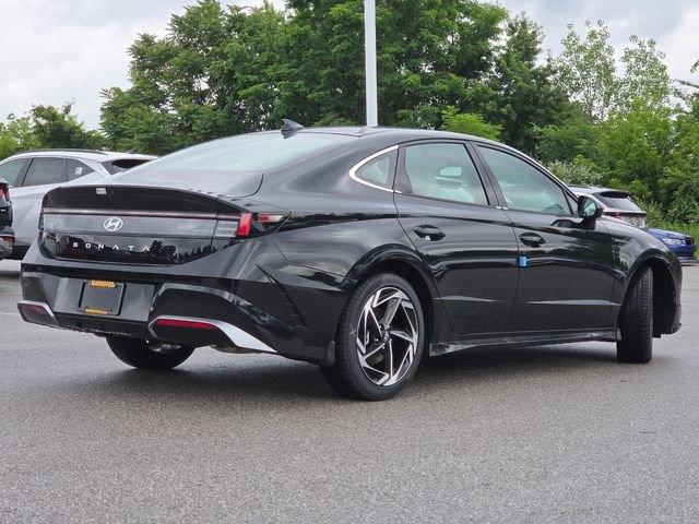 New 2026 Hyundai Sonata SEL FWD image 17