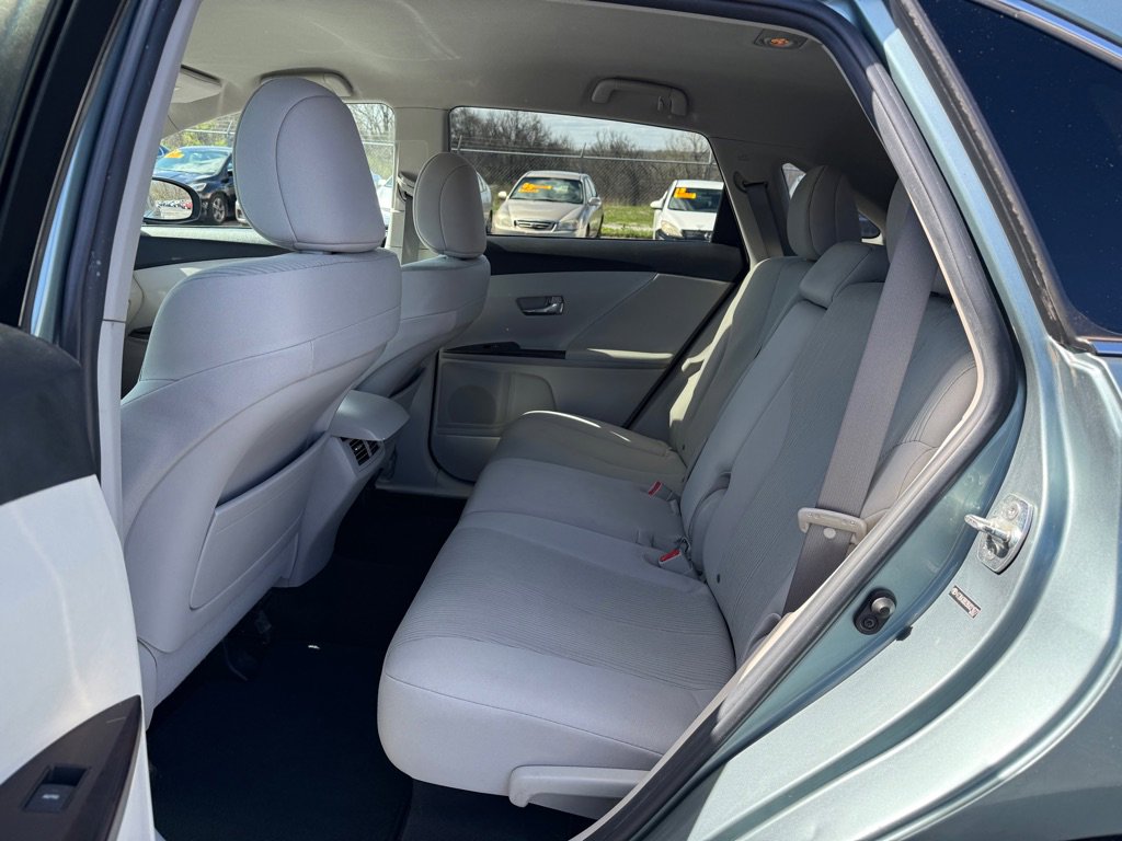 Used 2011 Toyota Venza AWD image 10