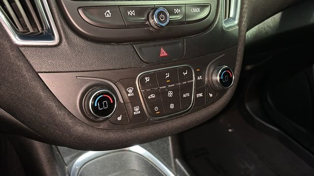 Used 2019 Chevrolet Malibu LT image 19