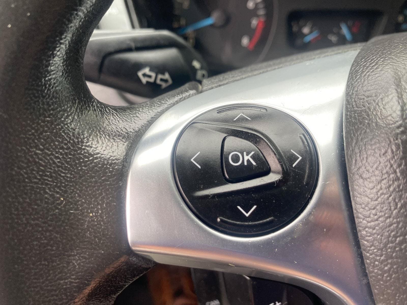 Used 2017 Ford Transit 150 XL RWD image 23