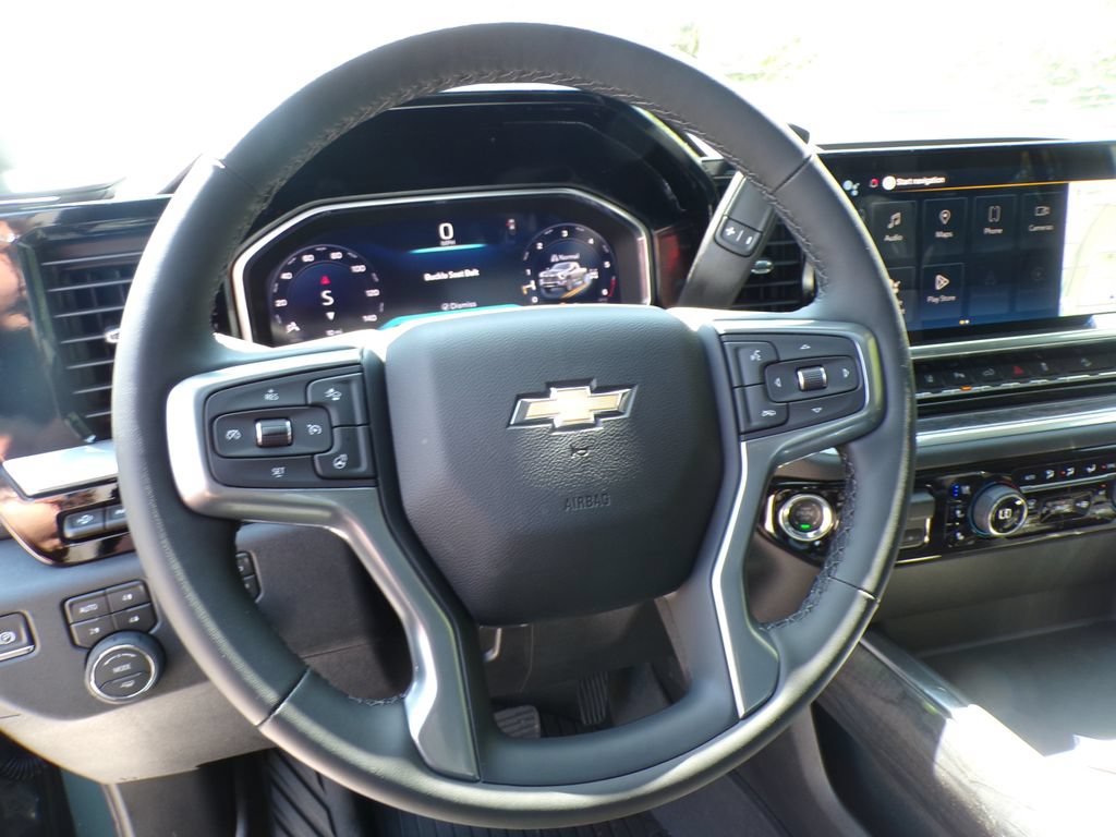 New 2026 Chevrolet Silverado 2500 LTZ w/ LTZ Convenience Package AWD/4WD image 13