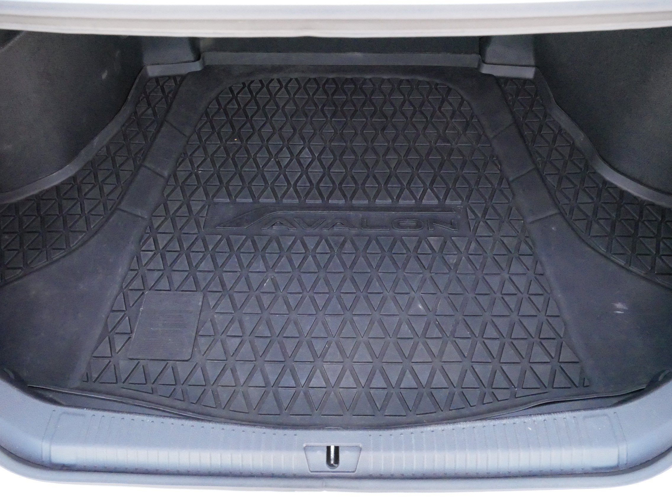 Used 2021 Toyota Avalon TRD image 18