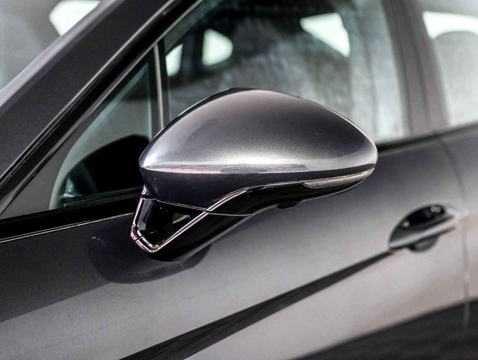 Used 2023 Porsche Panamera 4 Platinum Edition w/ Assistance Package image 29