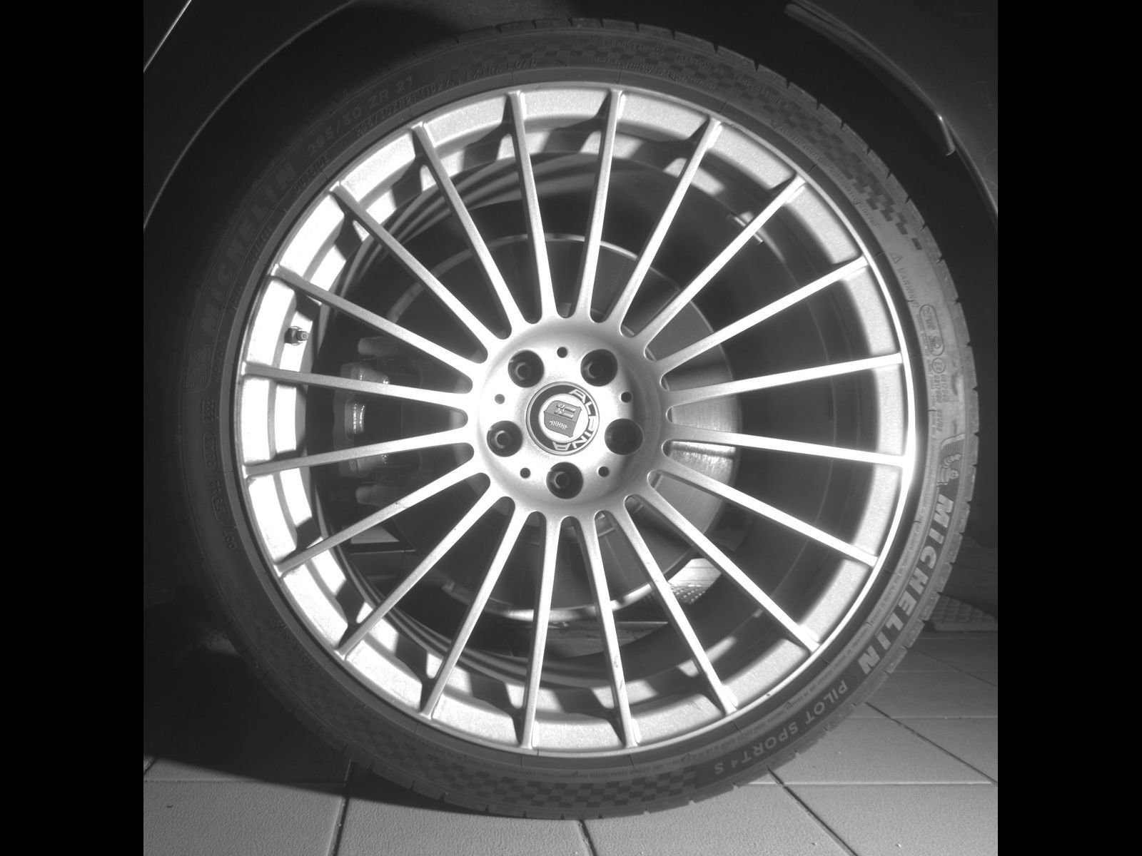 Used 2018 BMW 750i xDrive AWD/4WD image 12