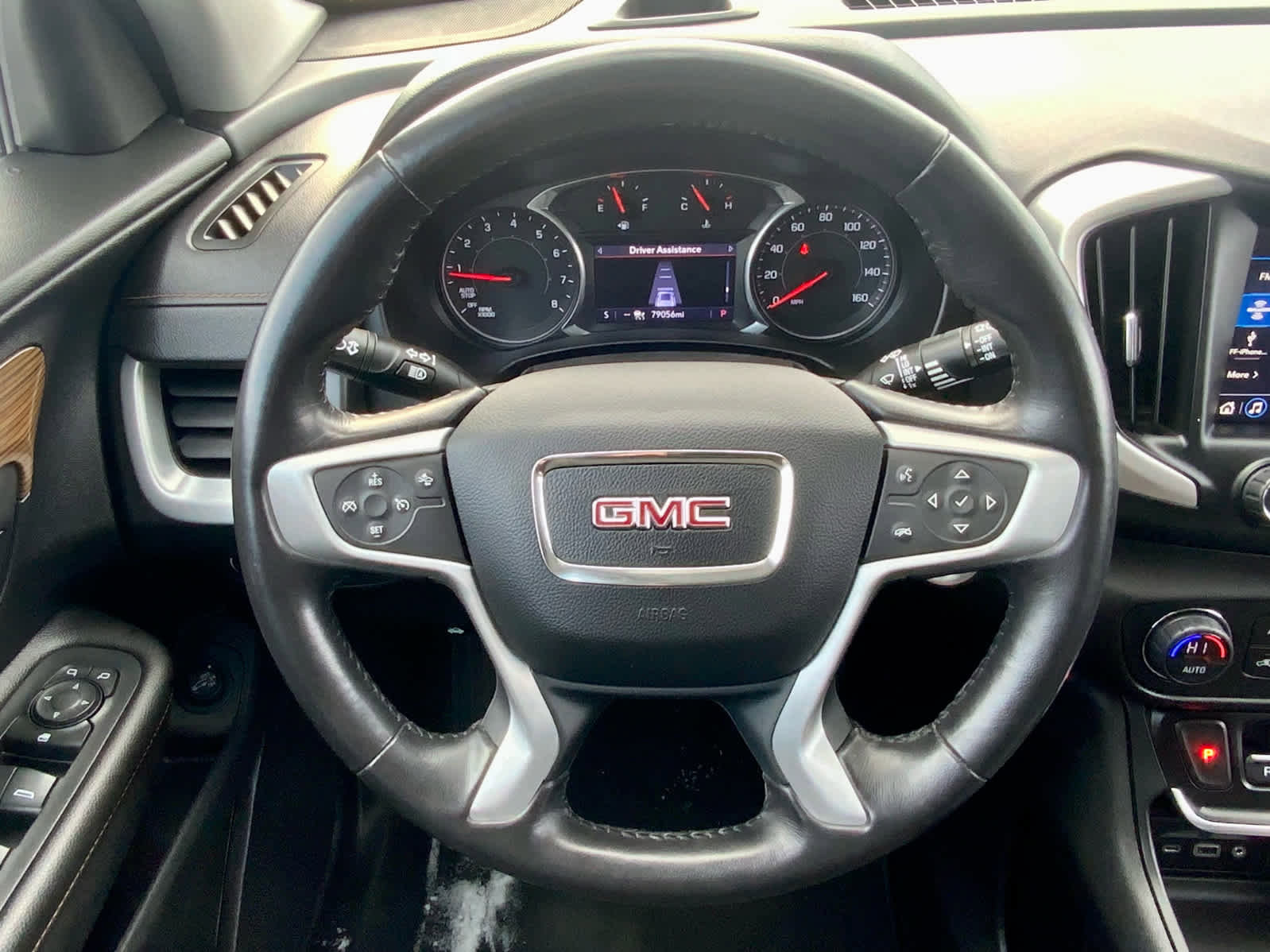 Used 2020 GMC Terrain SLE w/ Driver Convenience Package image 35