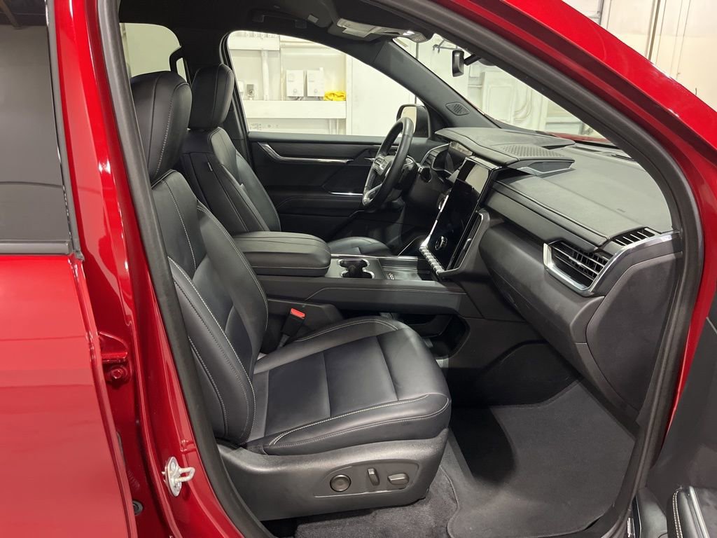 Certified 2024 GMC Acadia Elevation image 29