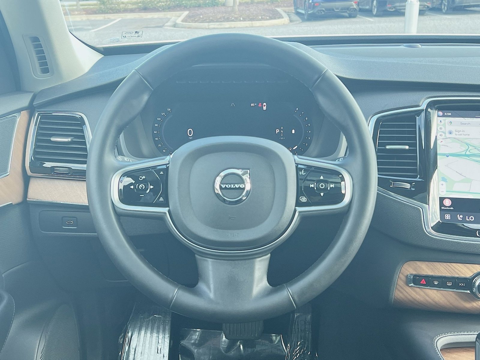 Certified 2025 Volvo XC90 B6 Plus image 16